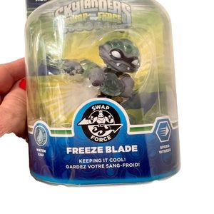 Sky Landers Swap Force Freeze Blade Age 6+ New in Package